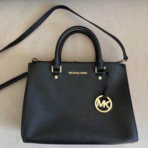 Michael Kors Sutton Selma Saffiano Leather Black Hand Bag 30S4GTVS6L